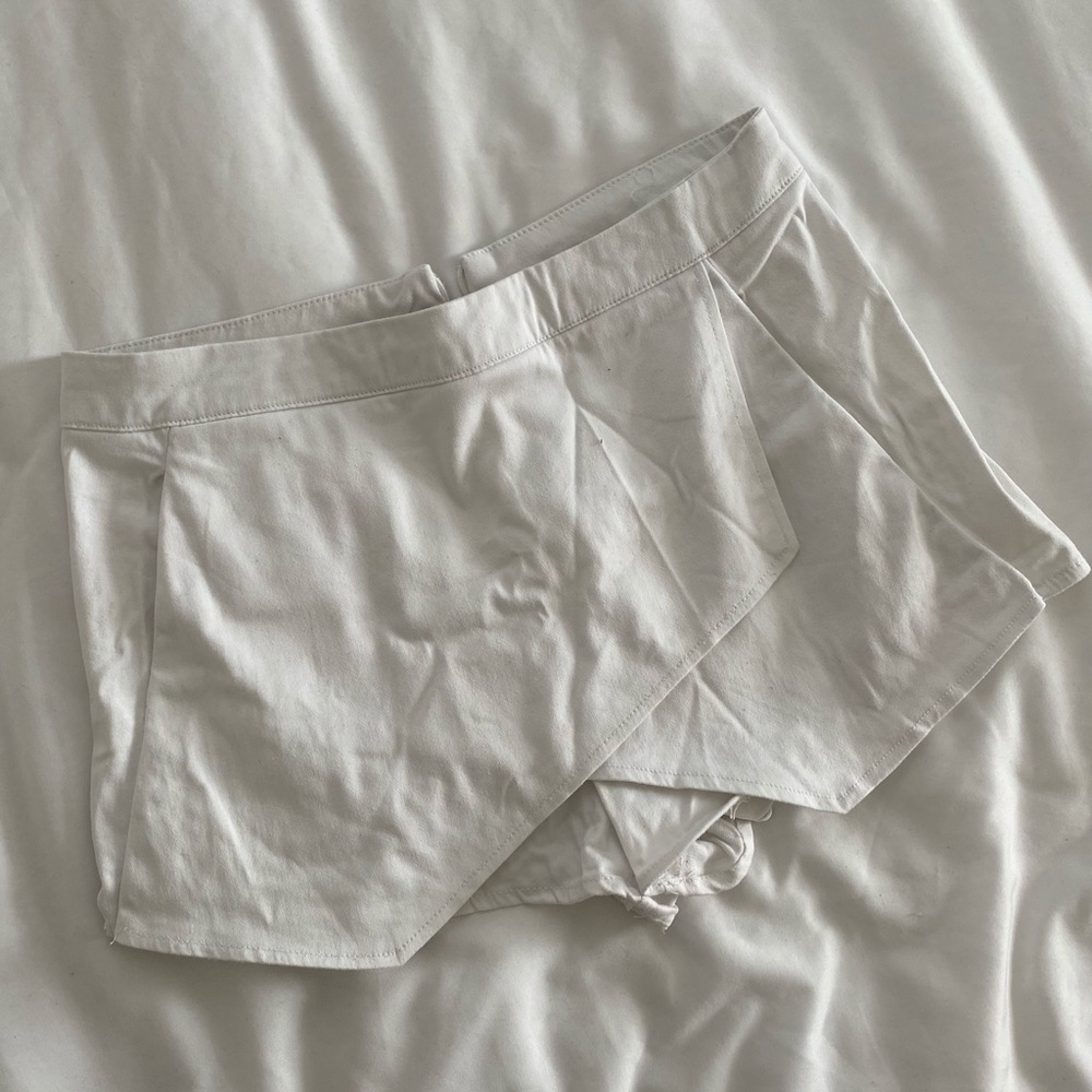 White skort